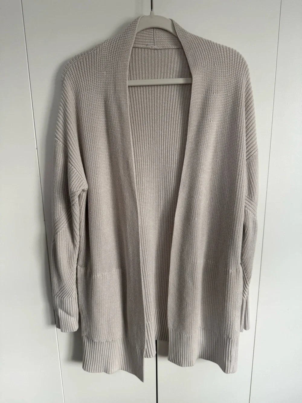 Women’s Lululemon Cashlu Cardigan L/XL - Picture 6 of 6